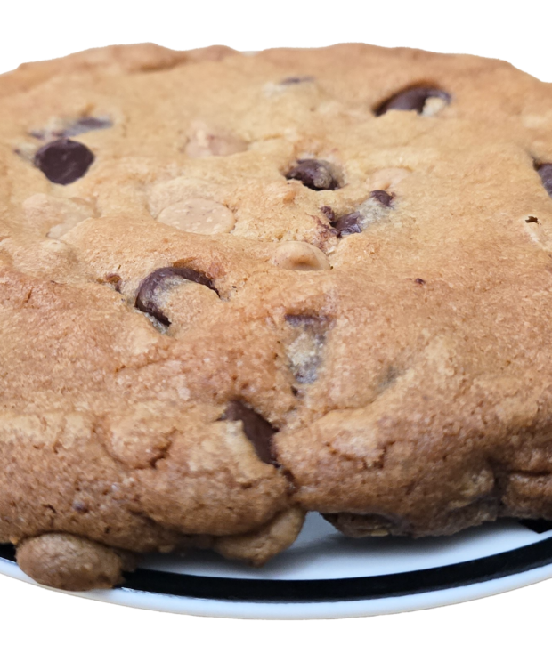 Giant Peanut Butter Chocolate Chip Cookie, 1 Dozen